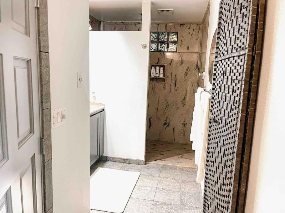 *Entertainment Villa* 5Min To Strip Optional Heated Pool Jacuzzi! ラスベガス エクステリア 写真