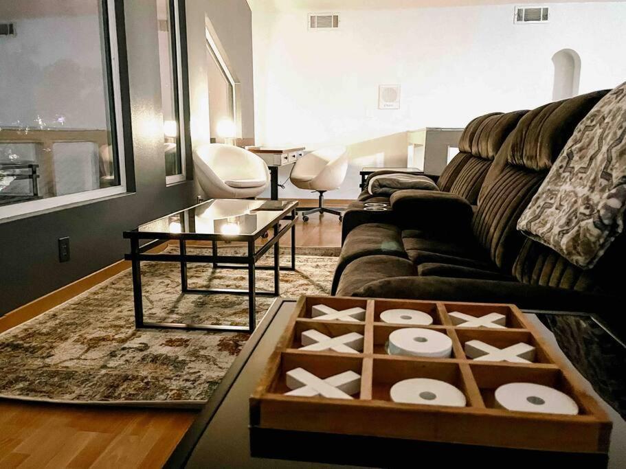 *Entertainment Villa* 5Min To Strip Optional Heated Pool Jacuzzi! ラスベガス エクステリア 写真